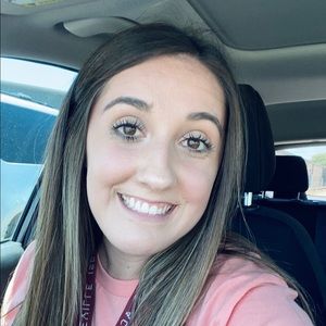 Meet your Posher, Paige